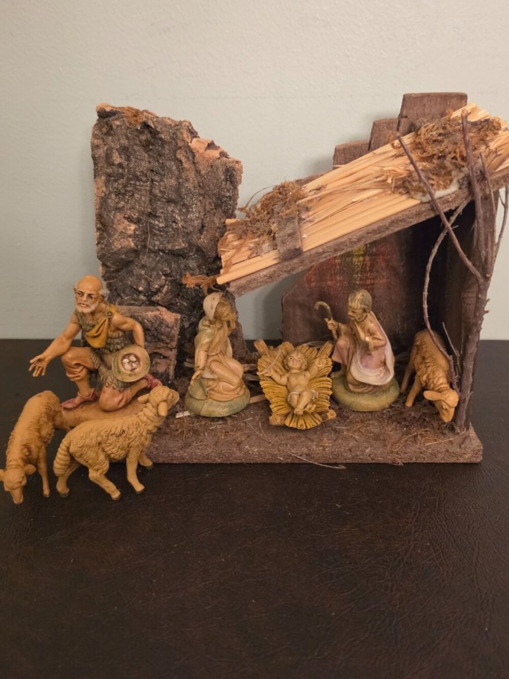 Vintage Nativity scene figures - Picture 2 of 2
